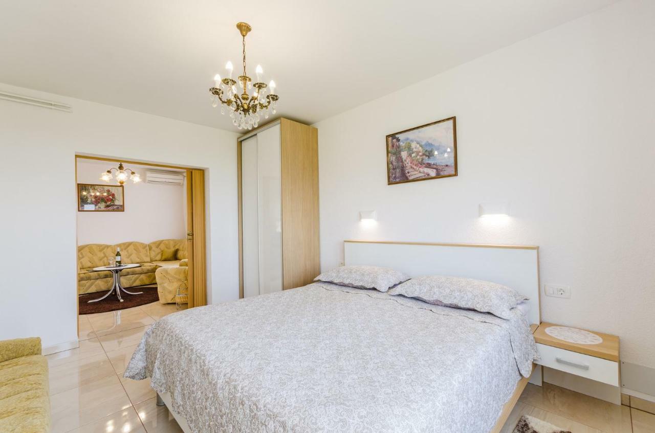 Apartment In Novi Vinodolski 15274 Povile Zewnętrze zdjęcie